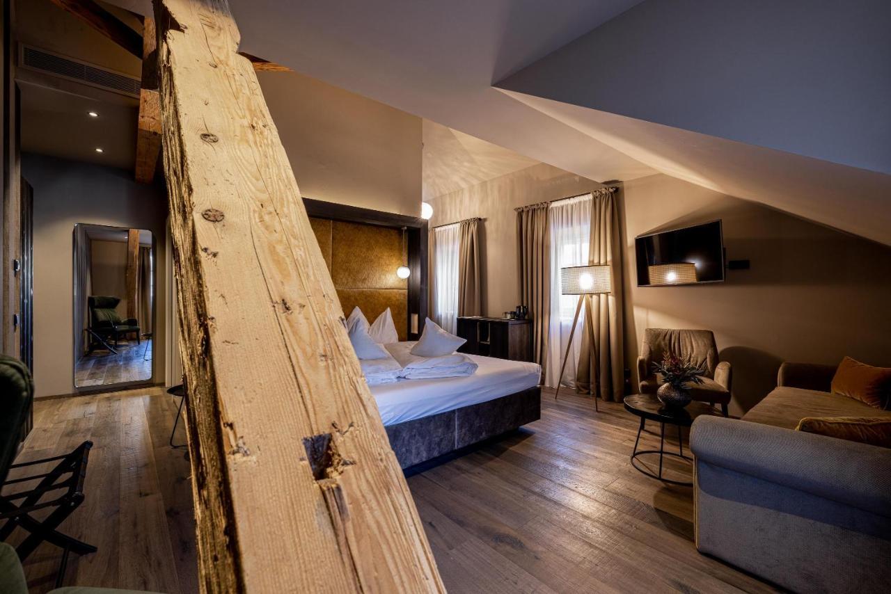 Eggentaler Hotel คาร์ดาโน ภายนอก รูปภาพ