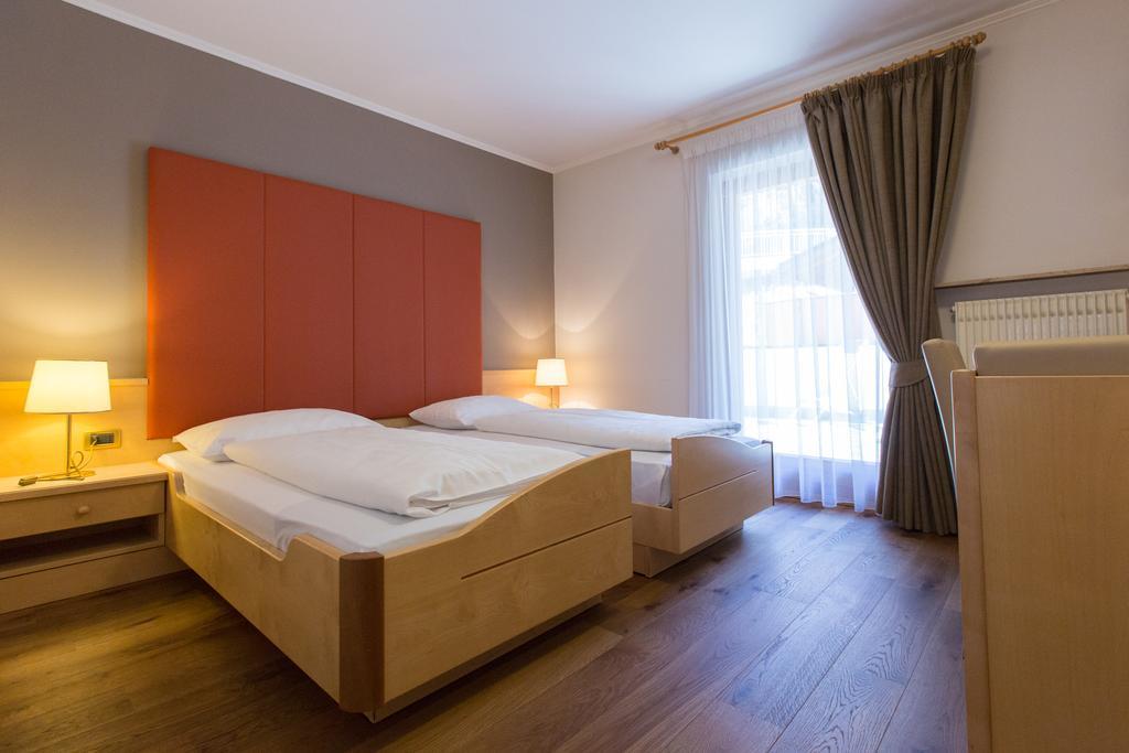 Eggentaler Hotel คาร์ดาโน ภายนอก รูปภาพ