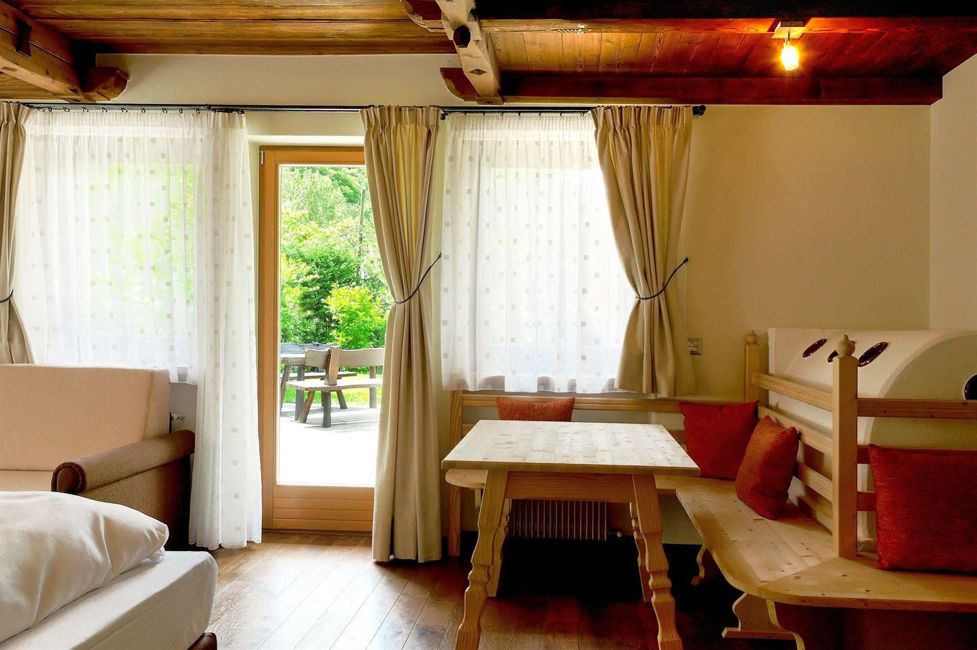 Eggentaler Hotel คาร์ดาโน ภายนอก รูปภาพ