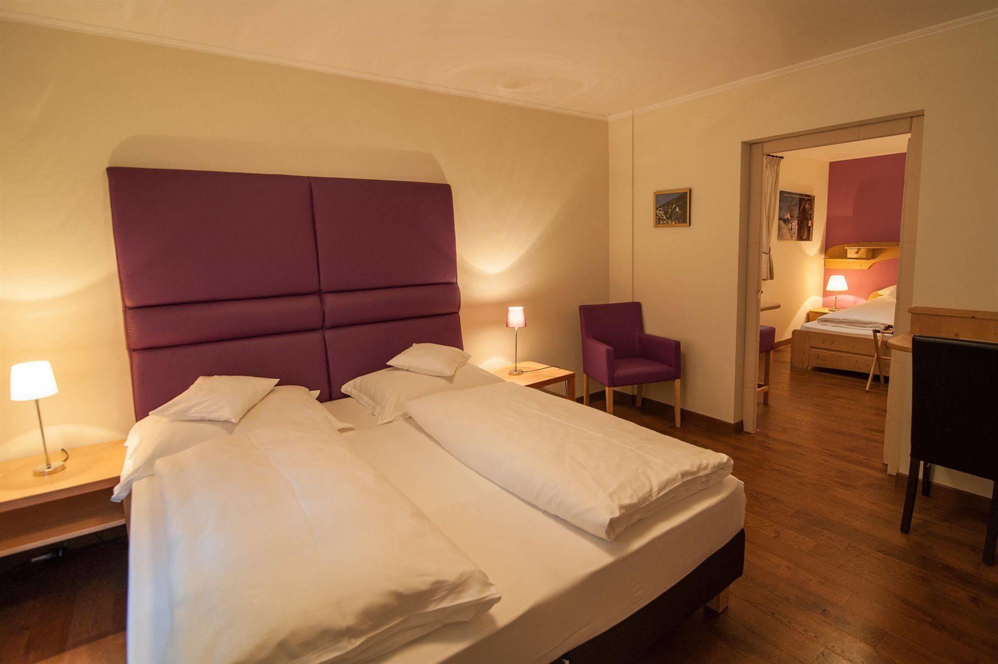 Eggentaler Hotel คาร์ดาโน ภายนอก รูปภาพ