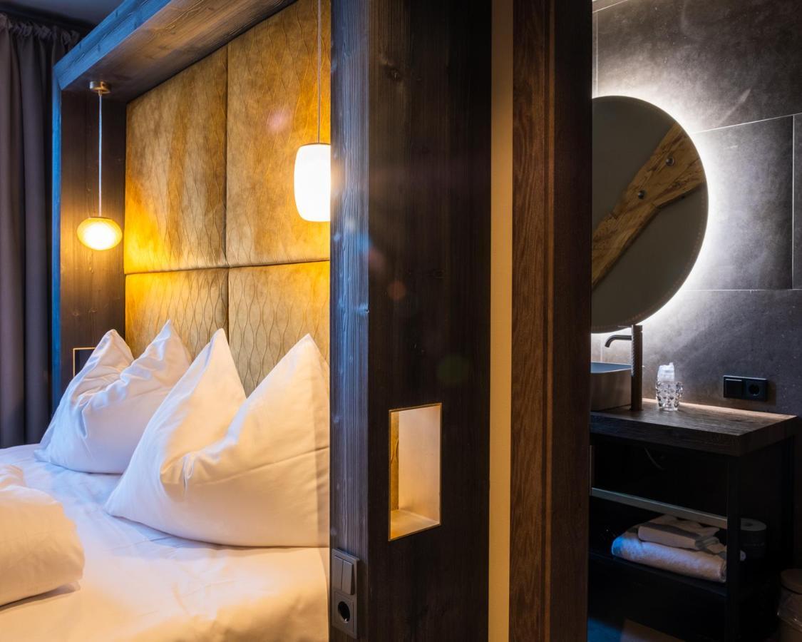 Eggentaler Hotel คาร์ดาโน ภายนอก รูปภาพ